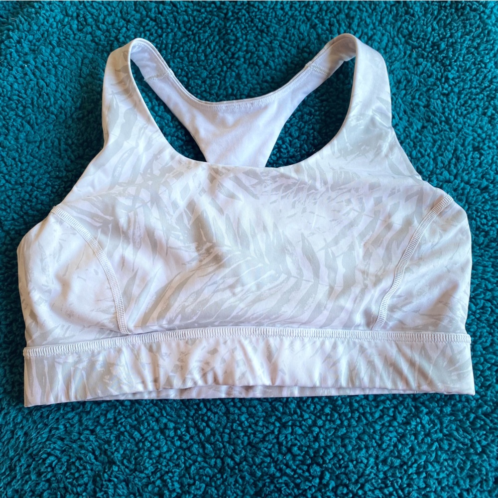 Lululemon sports bra